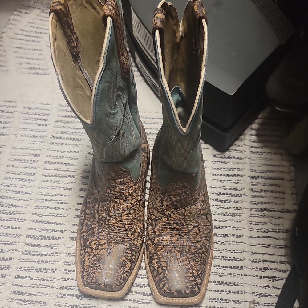 Ariat Brown and Teal Cowboy Boots
